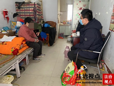 山东省禹城市司法局节前走访慰问特困法律援助对象