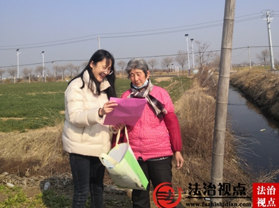 金乡县司法局司马司法所：耕种时节忙 普法进乡村