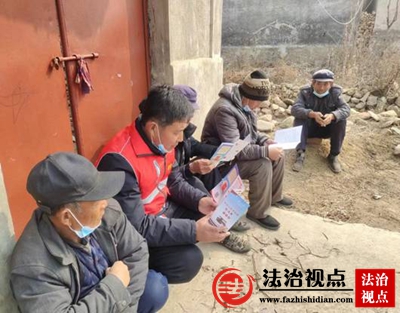 沂南县马牧池乡：网格员送法进家门