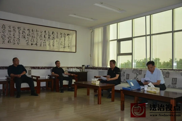区交通运输局党组成员、副局长卞训岭一行到大高镇督导安全生产工作