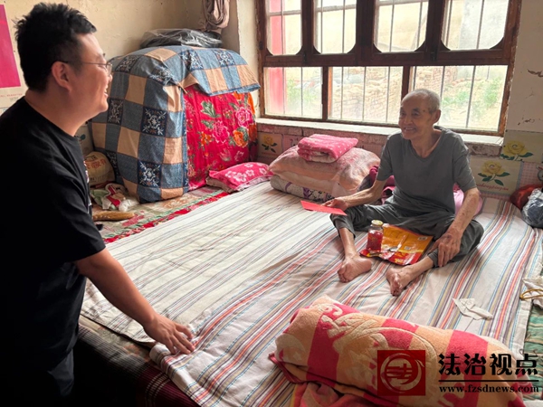 送温情，传党情 | 柳堡镇开展“七一” 走访慰问活动