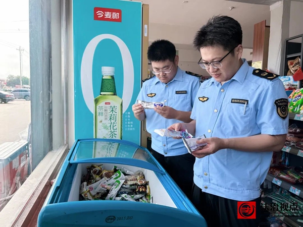 小泊头市场监管所扎牢夏季食品安全保障网
