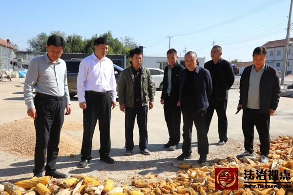 省农广校校长赵冰带队到富国街道调研