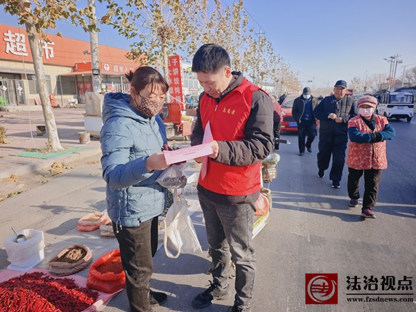 流坡坞镇：“扫黄打非”赶大集 文明新风入人心